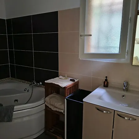 Habitación en casa particular Privative *